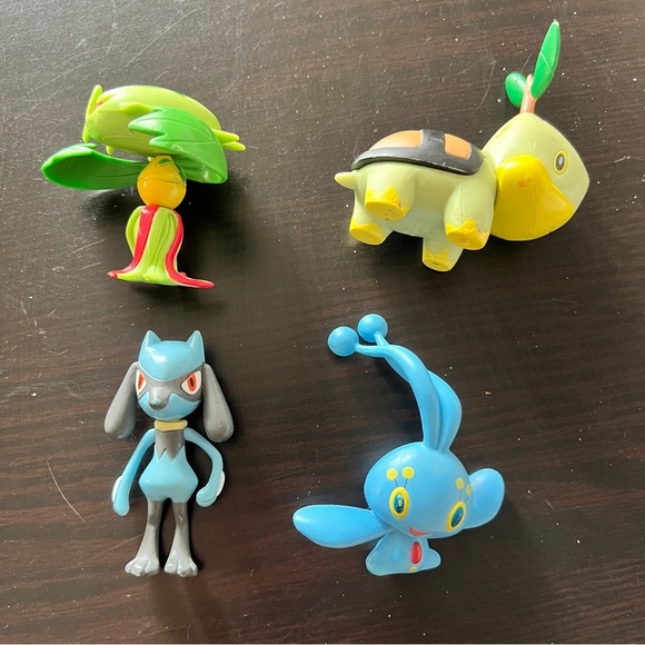 Jakks Nintendo Other - 2007 Pokémon figures Bundle - Turtwig, Manaphy, Riolu & Carnivine Jakks Nintendo
